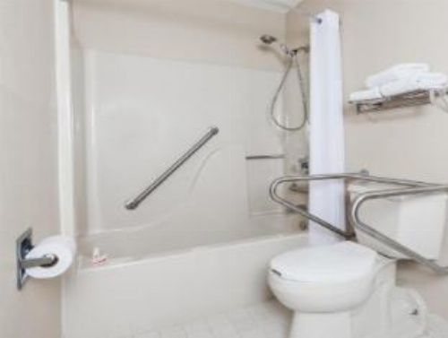 Days Inn by Wyndham New Market Battlefield image 8